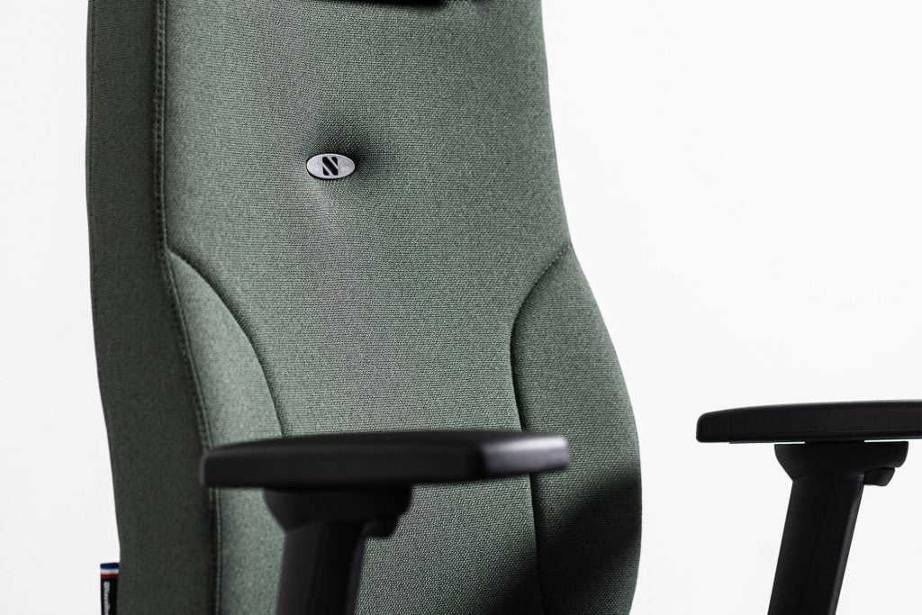 Trois générations de chaises ergonomiques pour télétravailler
